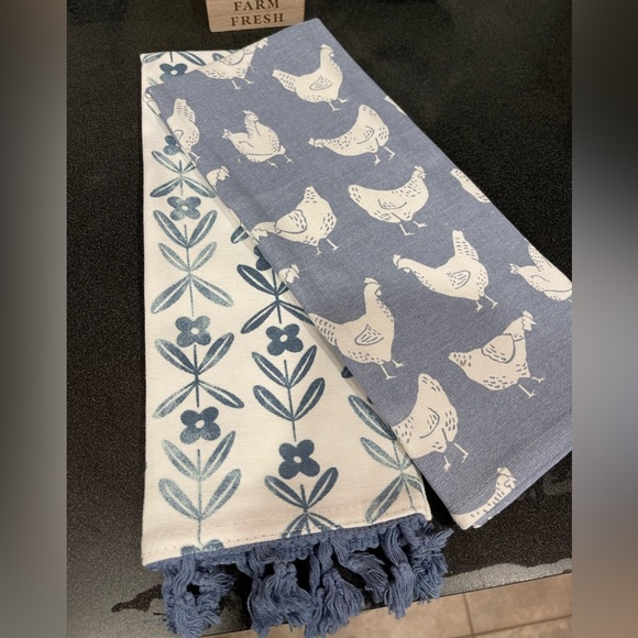 NWOT Country Chicken Tiered tray Fresh Eggs and 2 Kitchen Towel Set - Picture 8 of 8